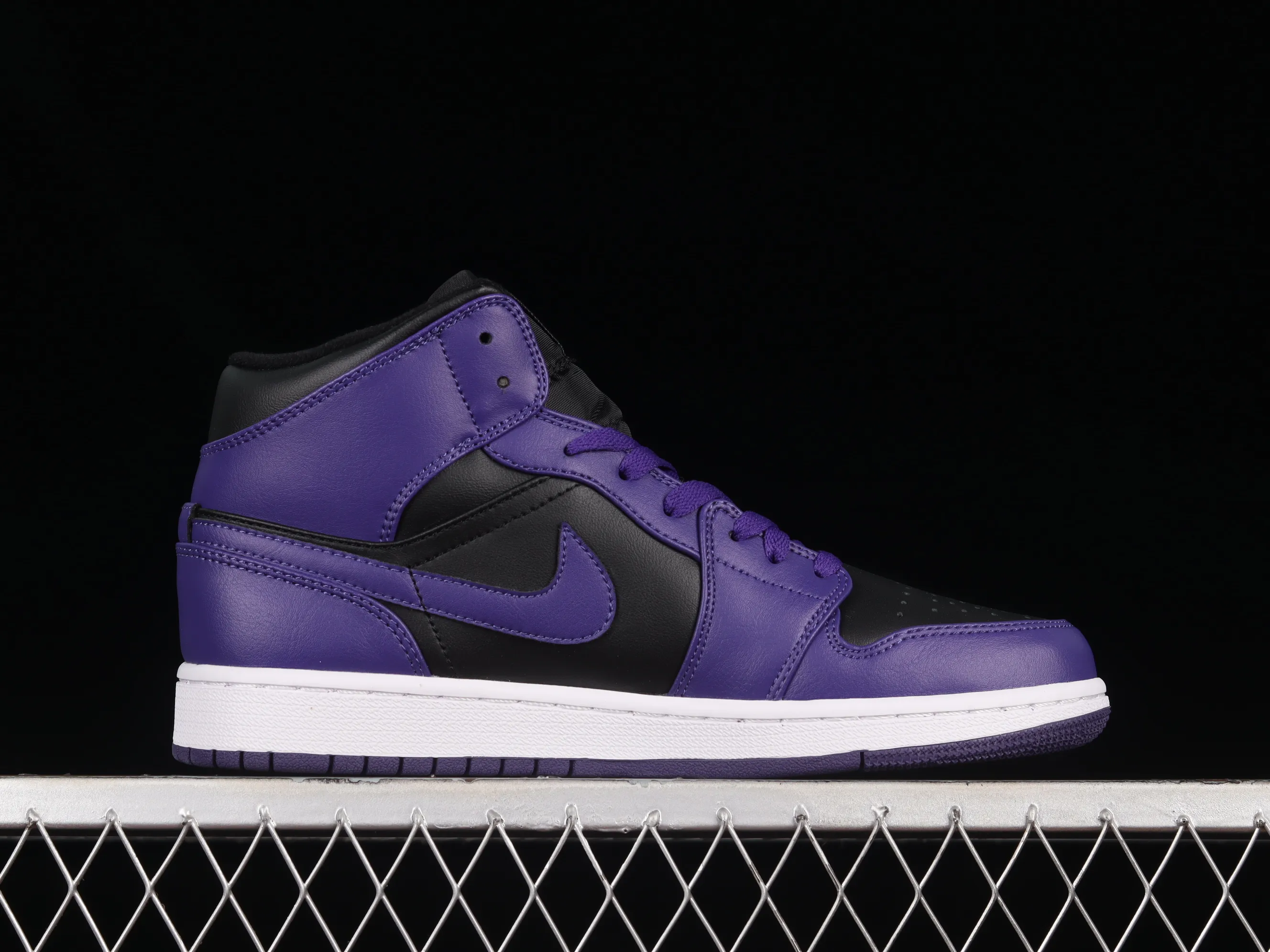 All categories Air Jordan Jordan series basketball shoes Air Jordan 1 Mid Air Jordan 1 Mid AJ1 Joe 1 black and blue mid-top basketball shoes BQ6472-051